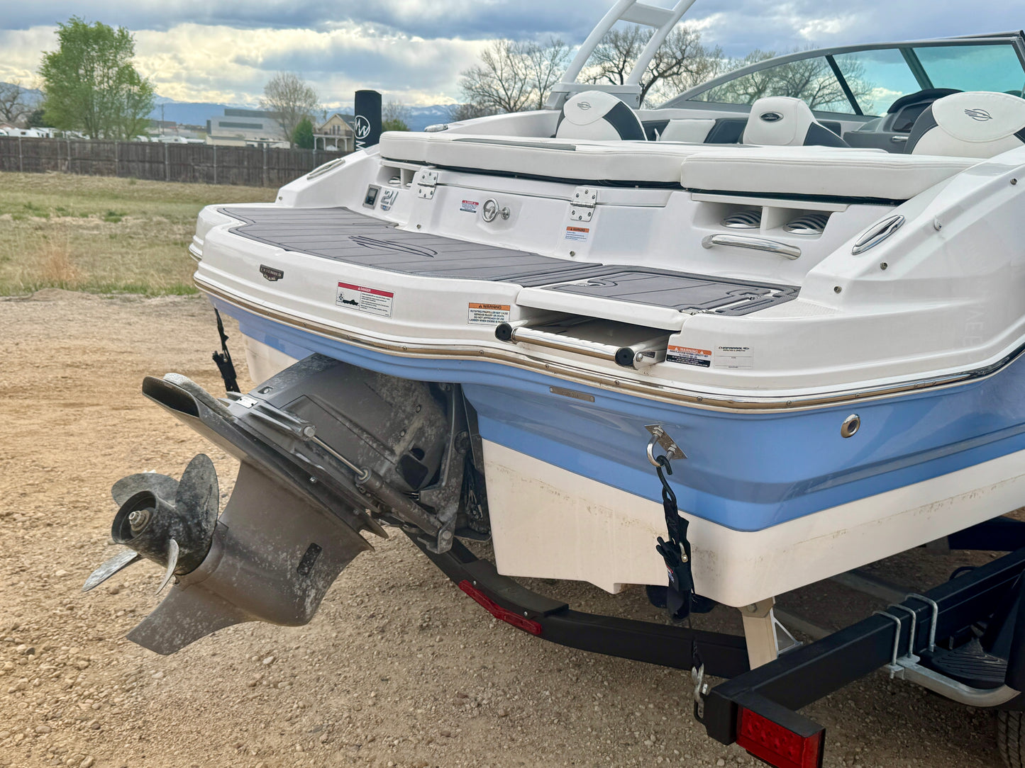 2023 Chaparral 21' Ski & Fish - LIKE NEW