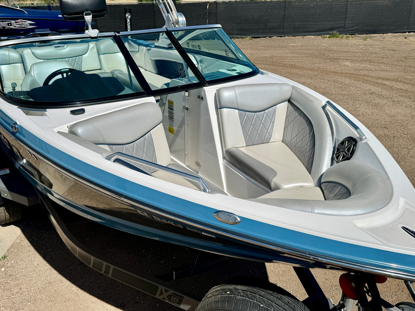 2014 MasterCraft X10 - 6.0L - 400 Hrs