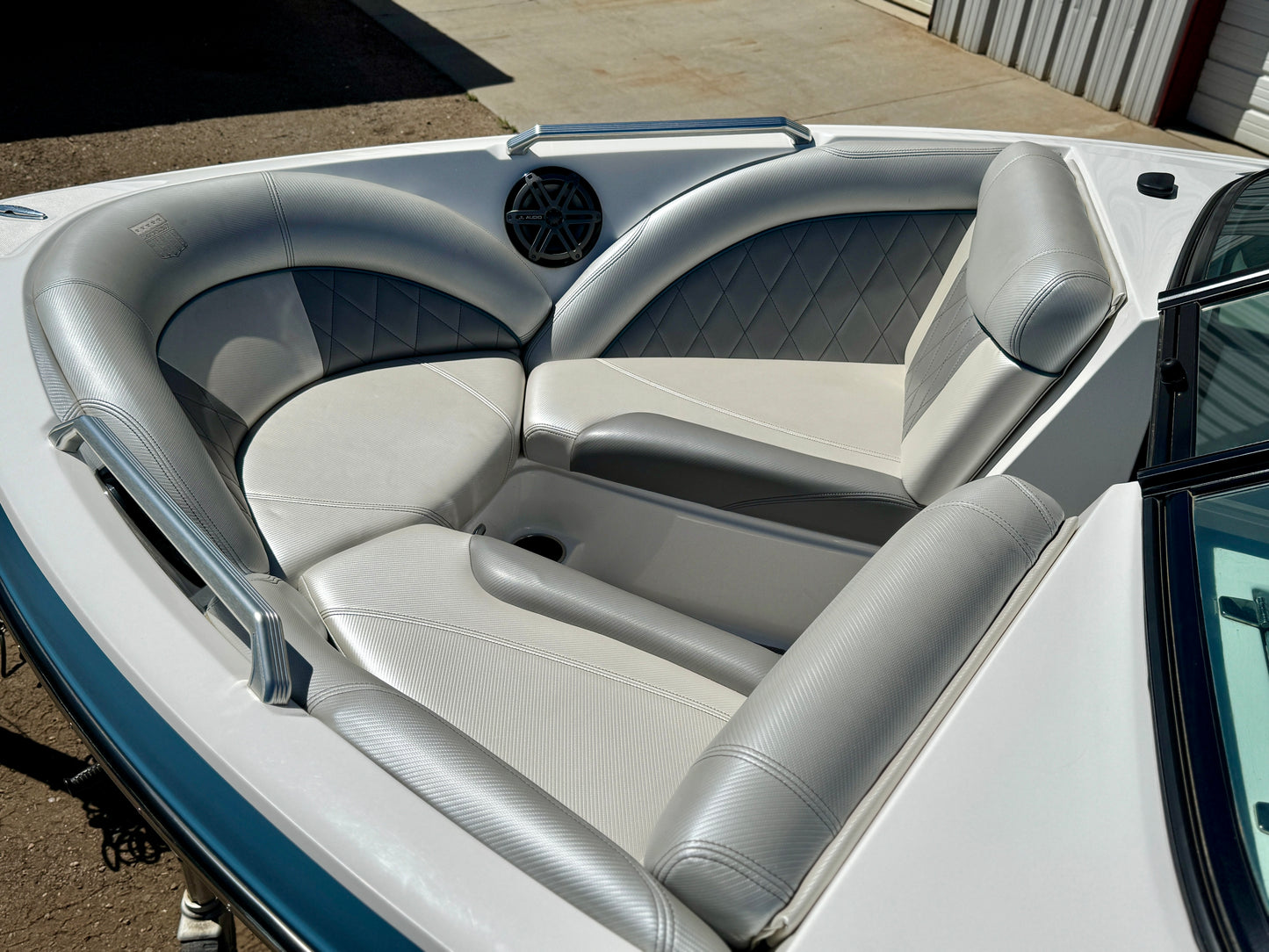 2014 MasterCraft X10 - 6.0L - 400 Hrs