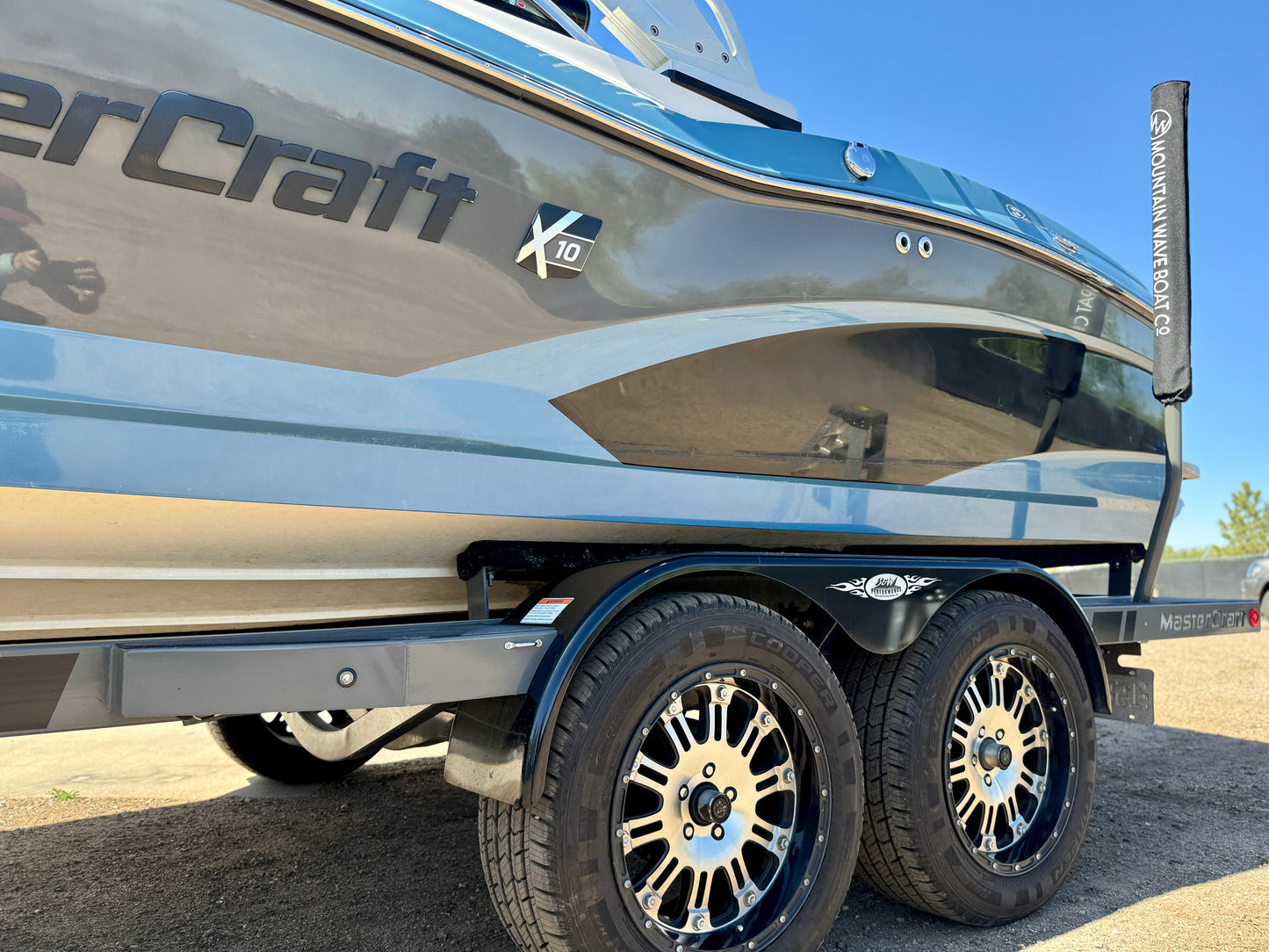 2014 MasterCraft X10 - 6.0L - 400 Hrs