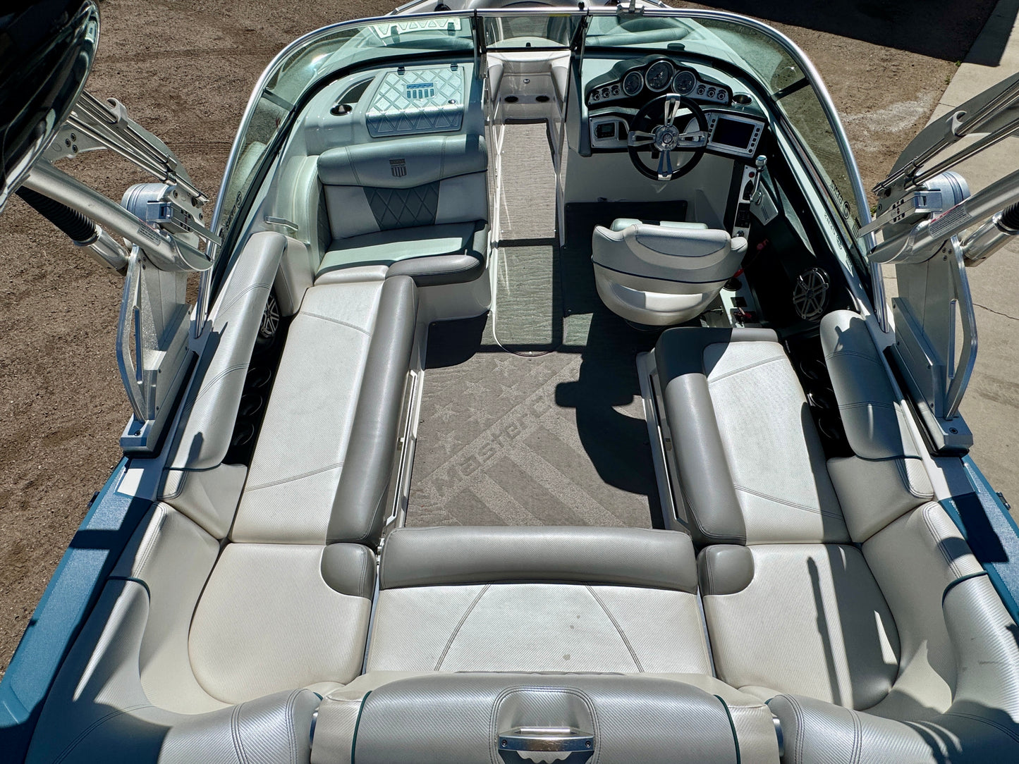 2014 MasterCraft X10 - 6.0L - 400 Hrs