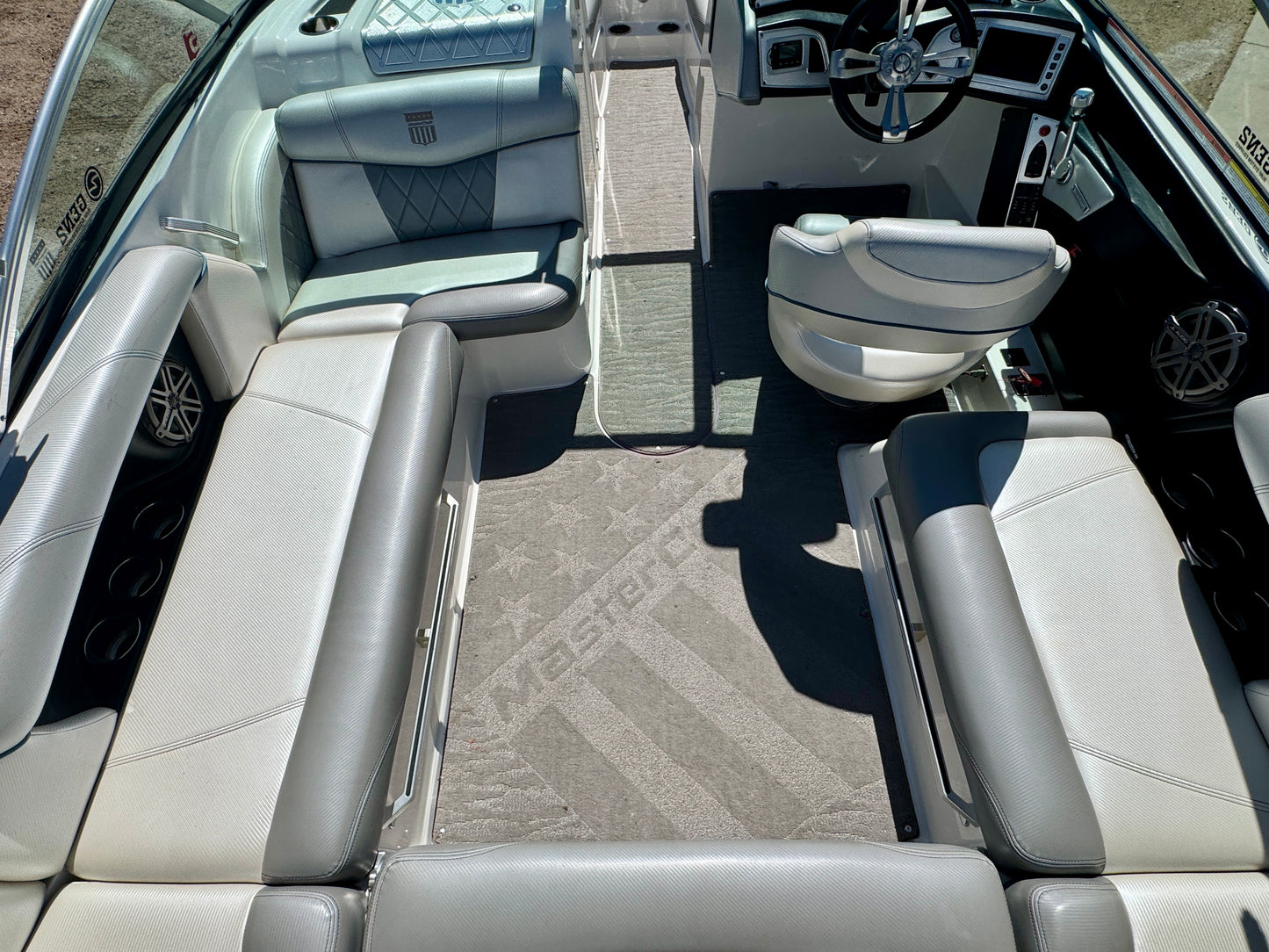 2014 MasterCraft X10 - 6.0L - 400 Hrs