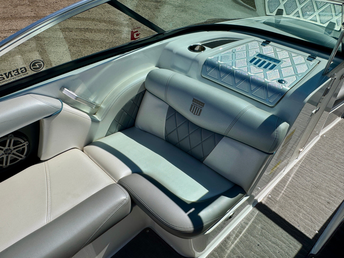 2014 MasterCraft X10 - 6.0L - 400 Hrs