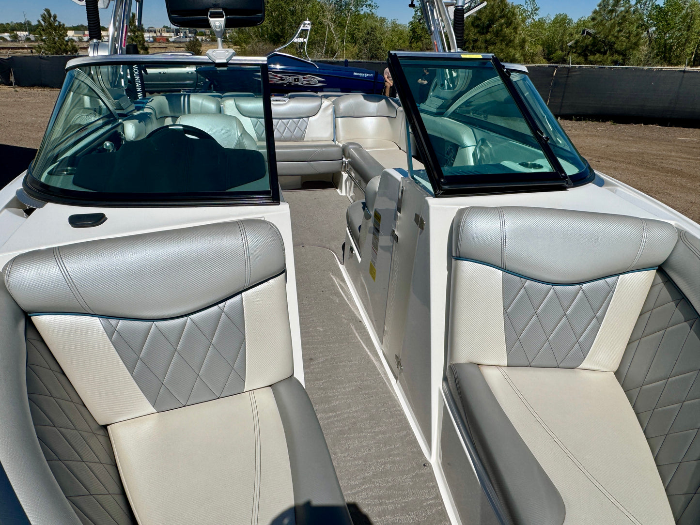 2014 MasterCraft X10 - 6.0L - 400 Hrs