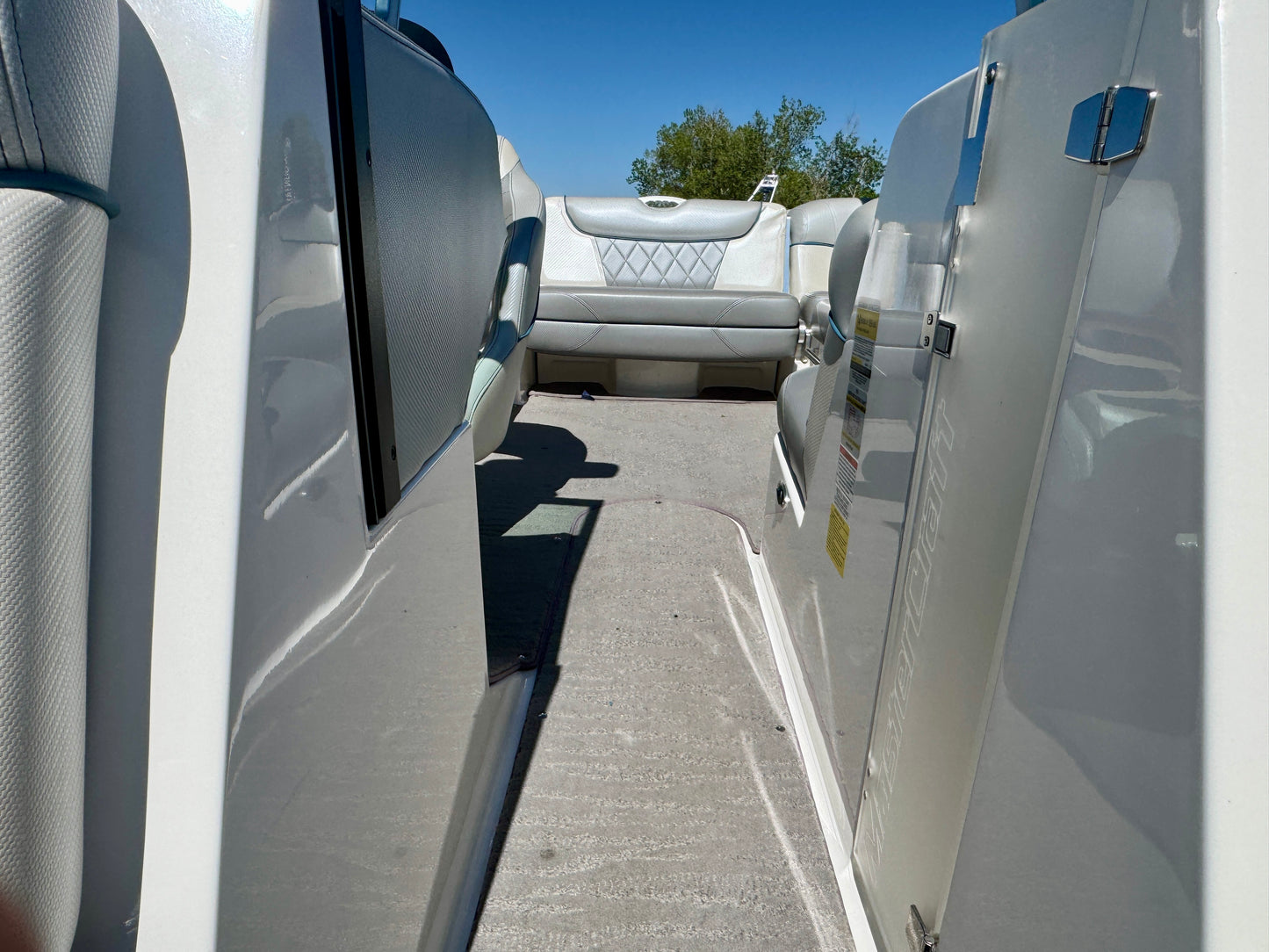 2014 MasterCraft X10 - 6.0L - 400 Hrs