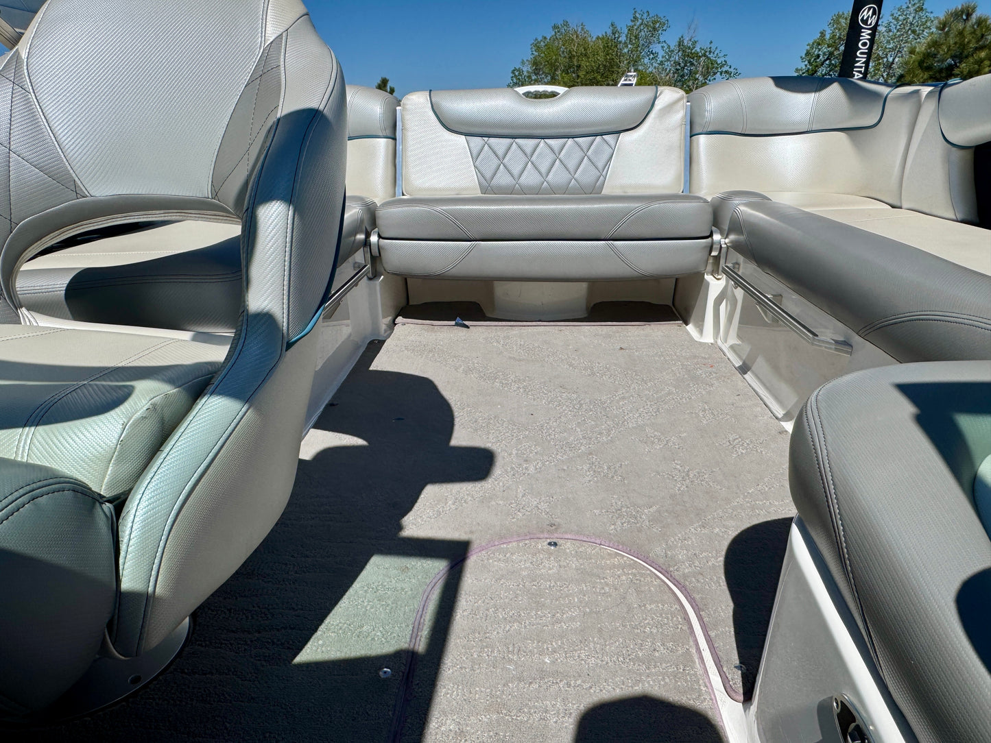 2014 MasterCraft X10 - 6.0L - 400 Hrs