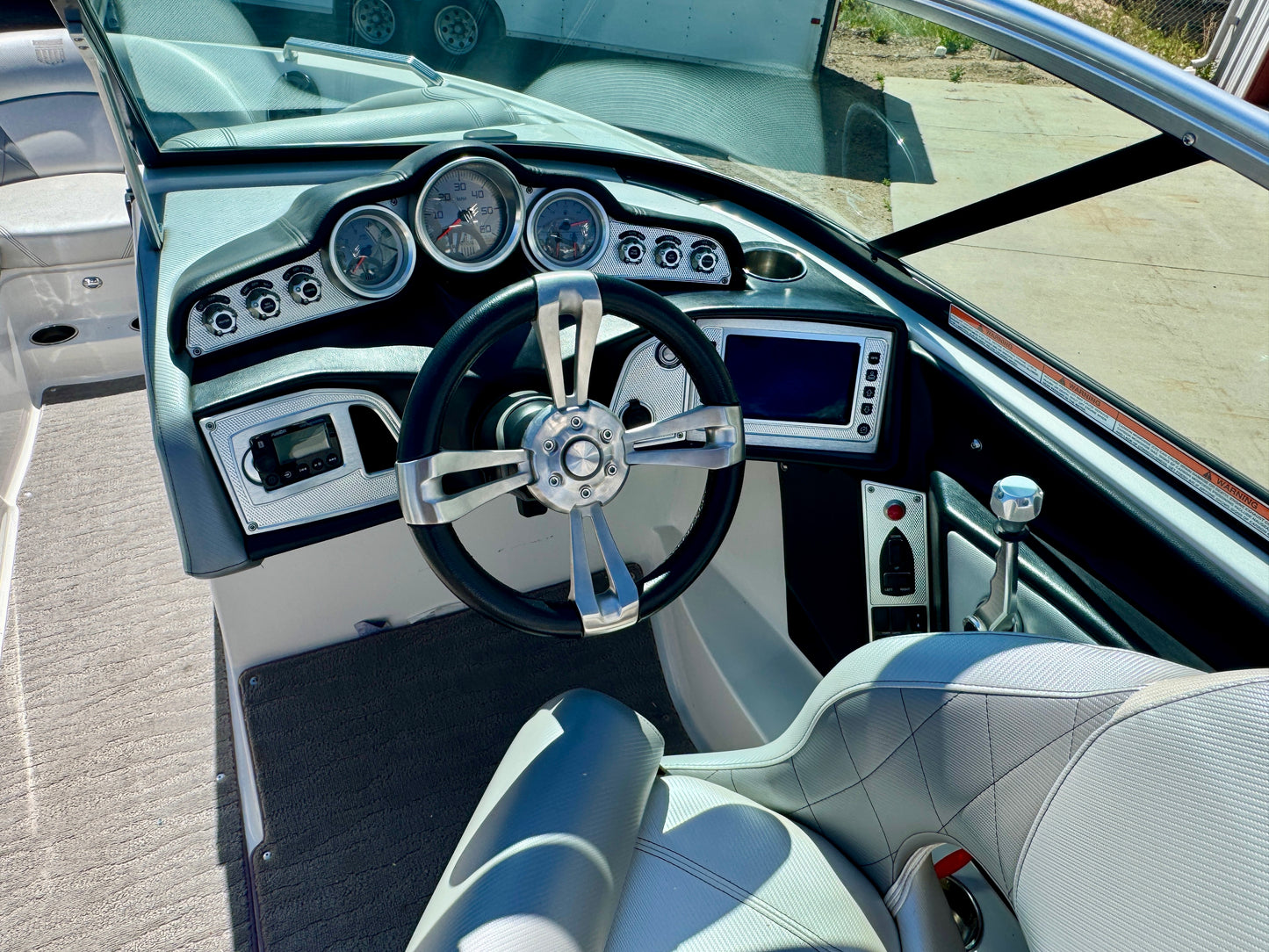 2014 MasterCraft X10 - 6.0L - 400 Hrs