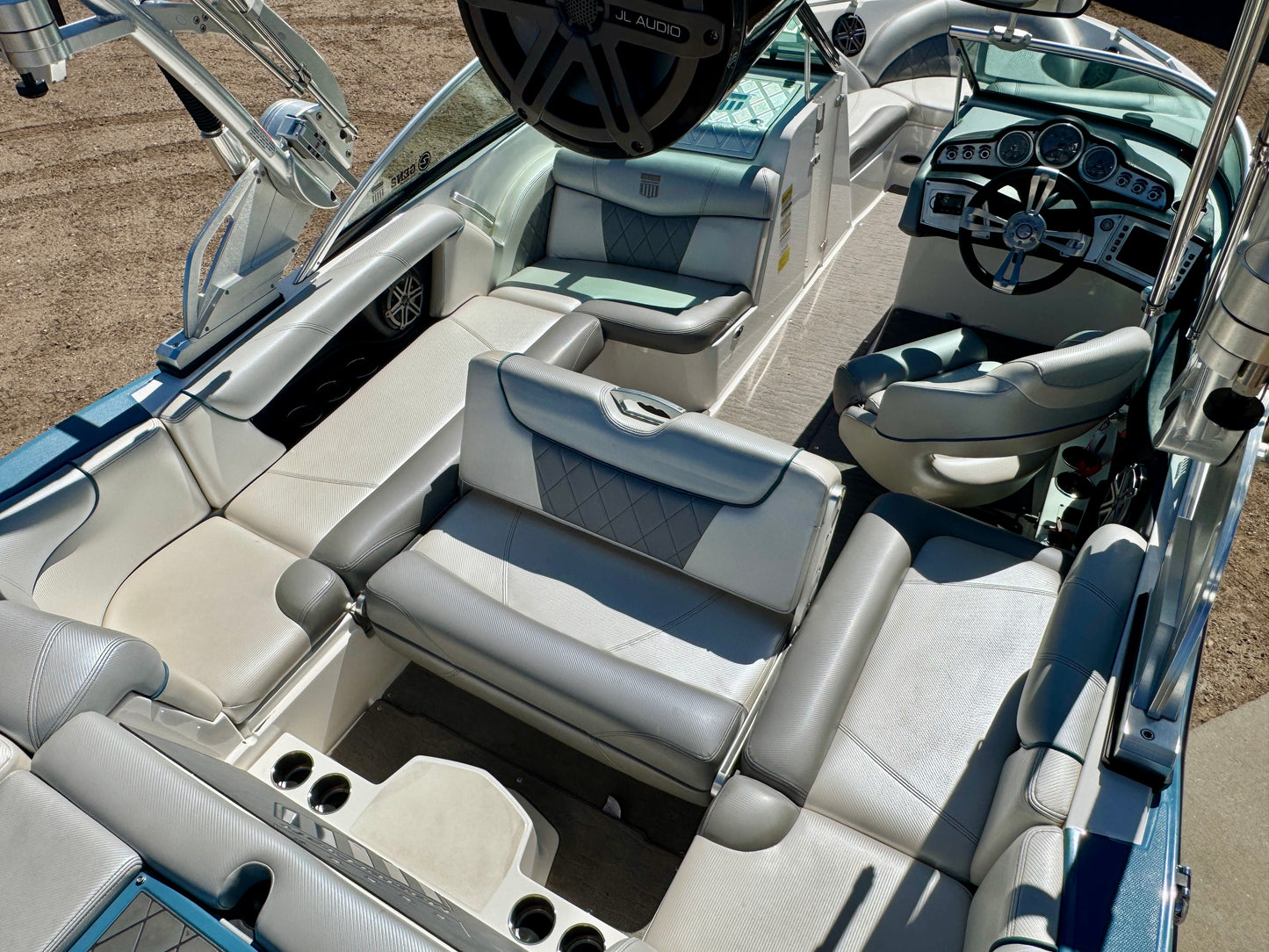 2014 MasterCraft X10 - 6.0L - 400 Hrs