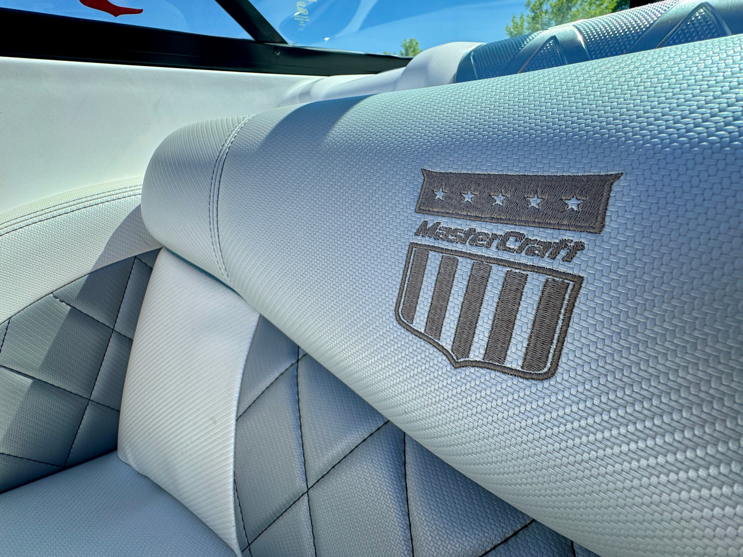 2014 MasterCraft X10 - 6.0L - 400 Hrs