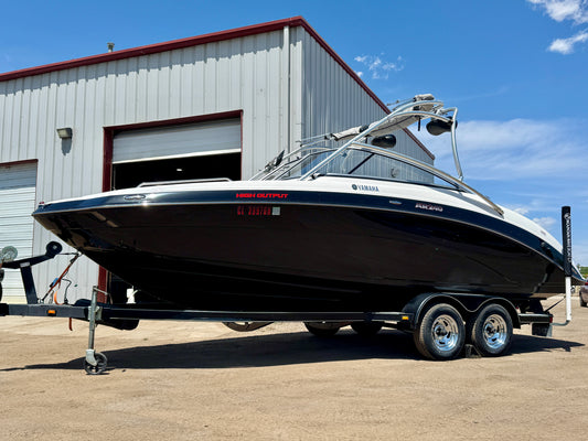 2011 Yamaha AR240 Jet Boat - LOW Hours