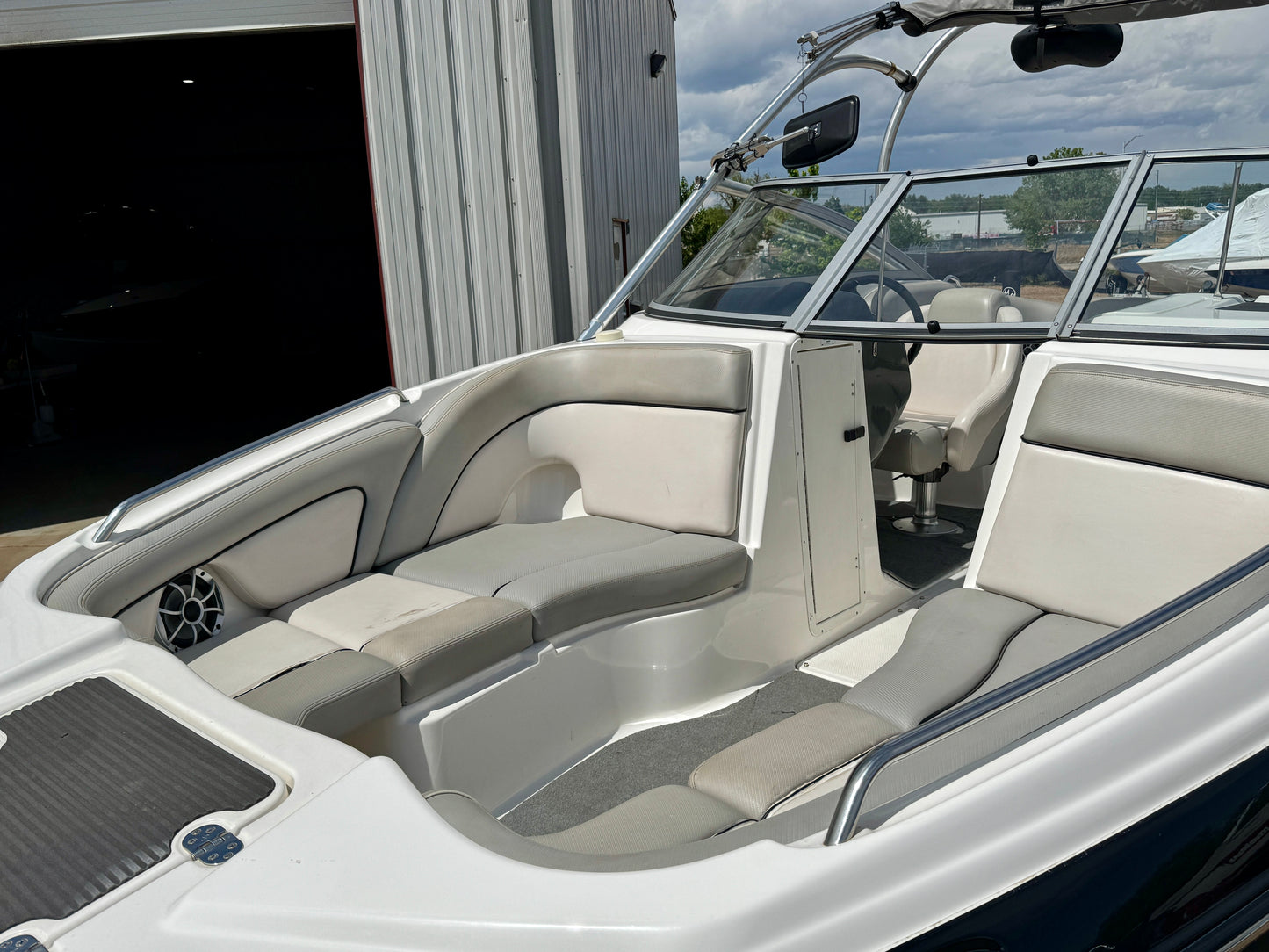 2011 Yamaha AR240 Jet Boat - LOW Hours