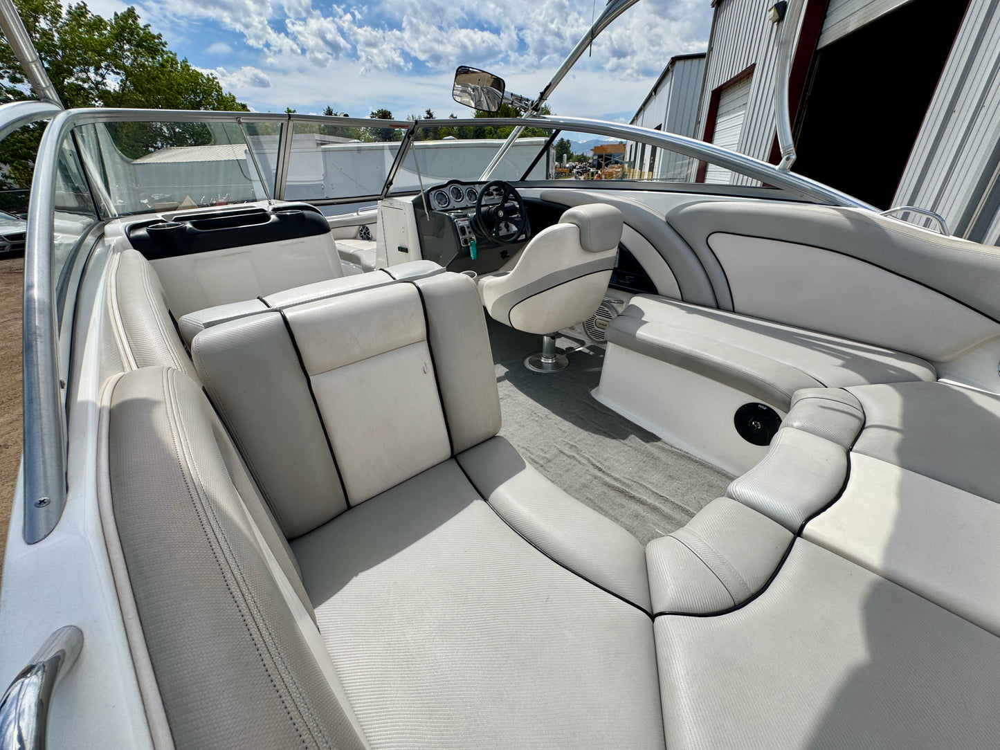 2011 Yamaha AR240 Jet Boat - LOW Hours