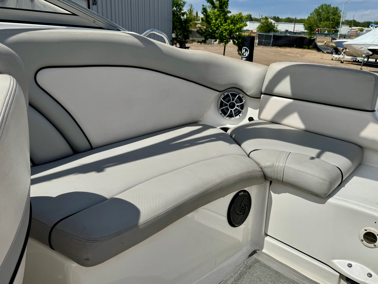 2011 Yamaha AR240 Jet Boat - LOW Hours