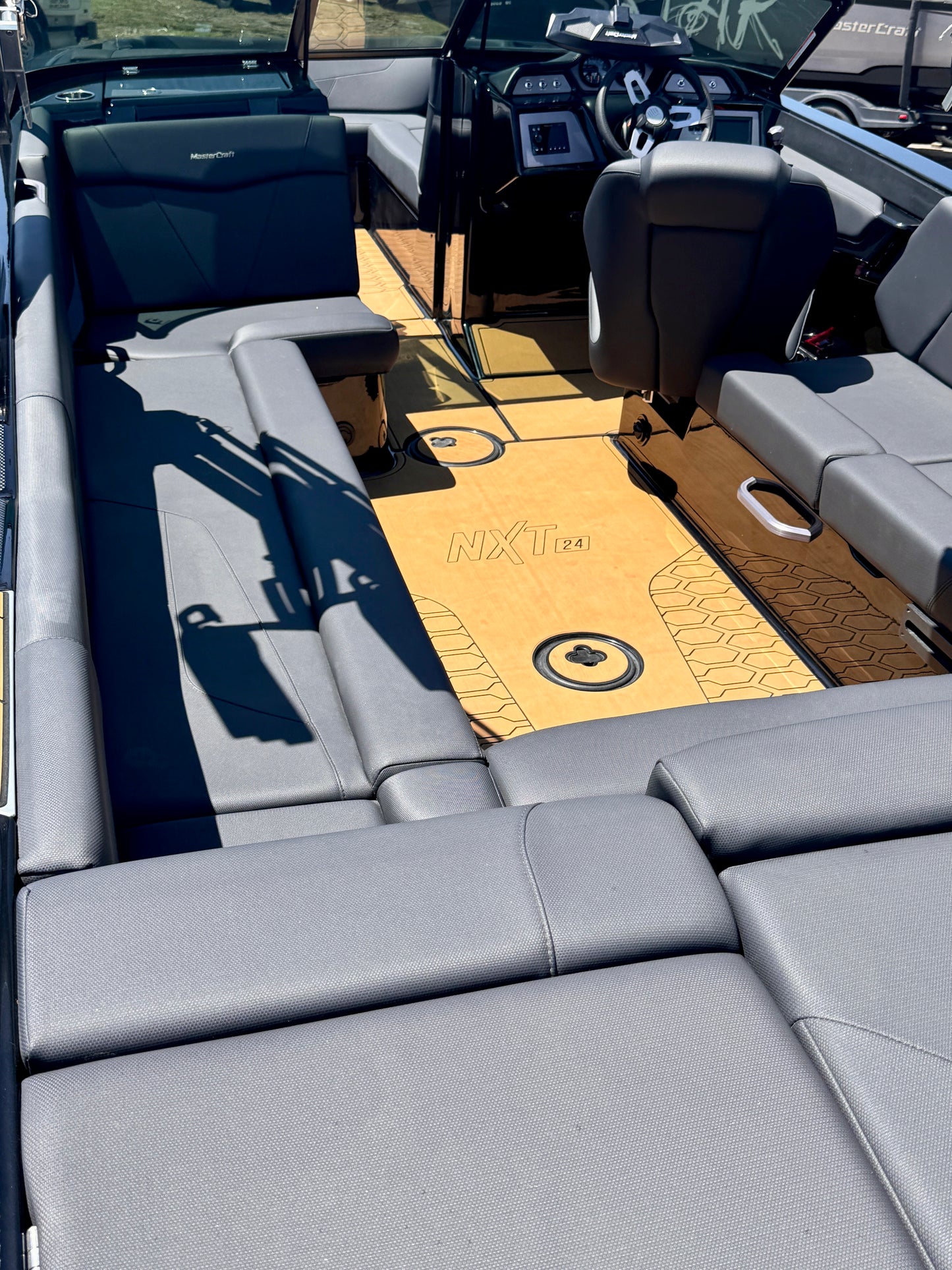 2022 MasterCraft NXT24 - Low Hours