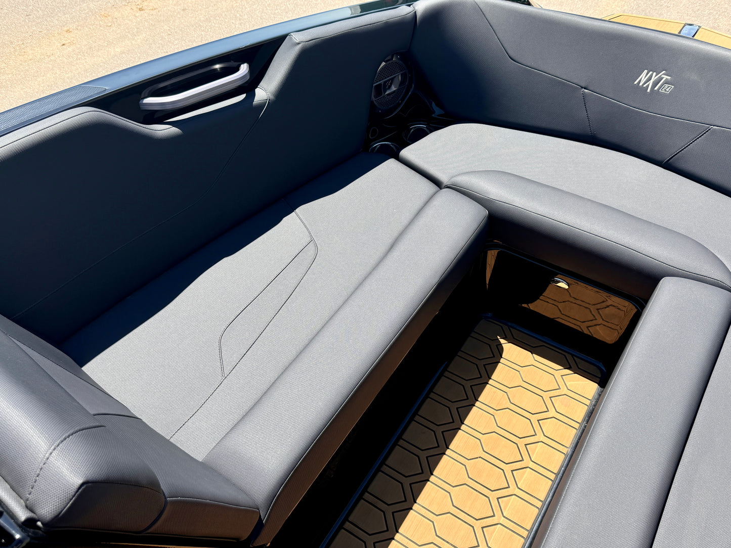 2022 MasterCraft NXT24 - Low Hours