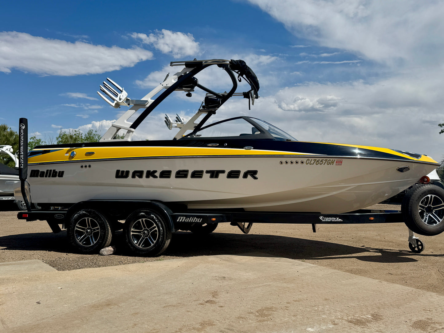 2015 Malibu VTX - 73hrs - Like New