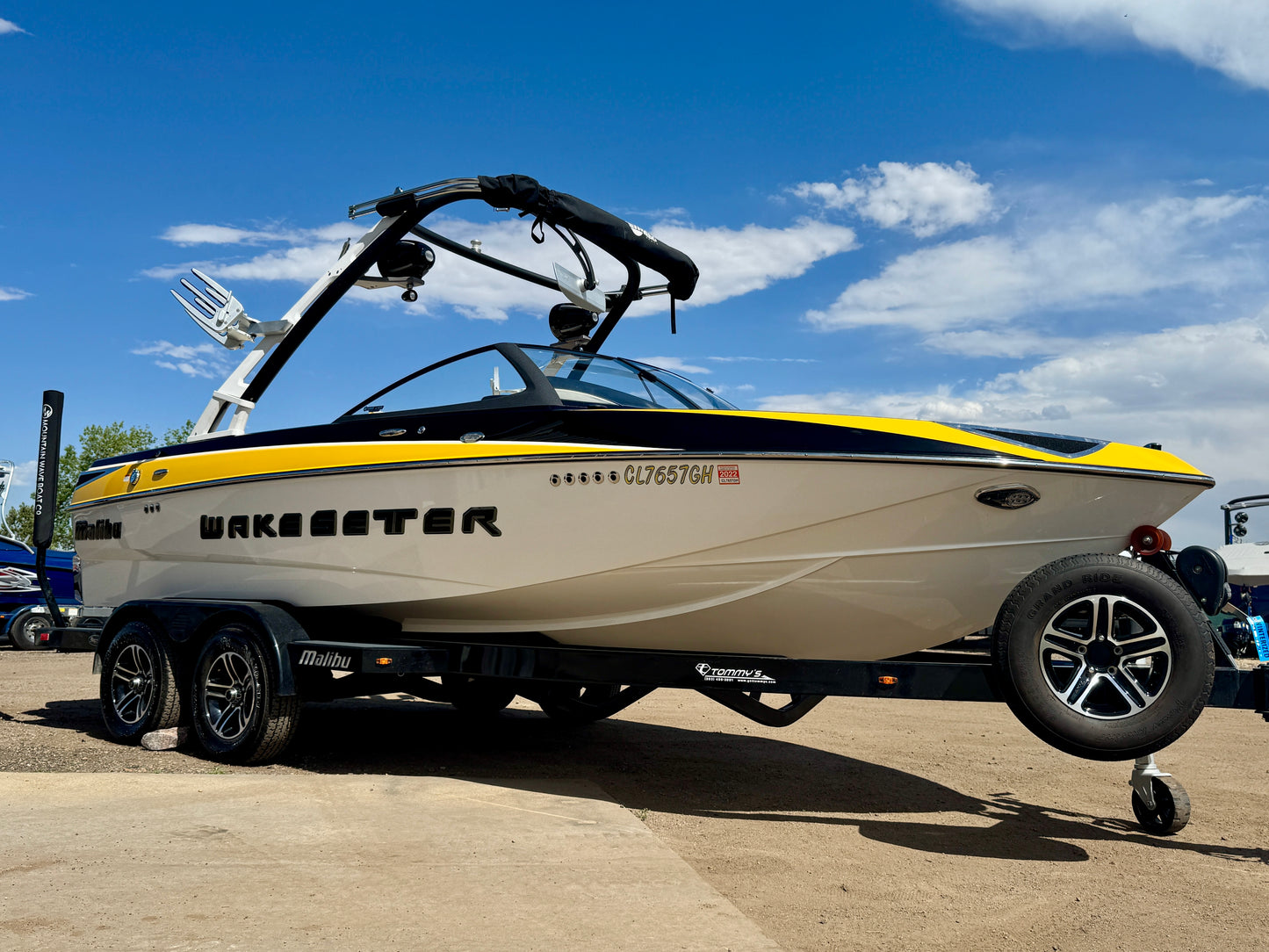 2015 Malibu VTX - 73hrs - Like New