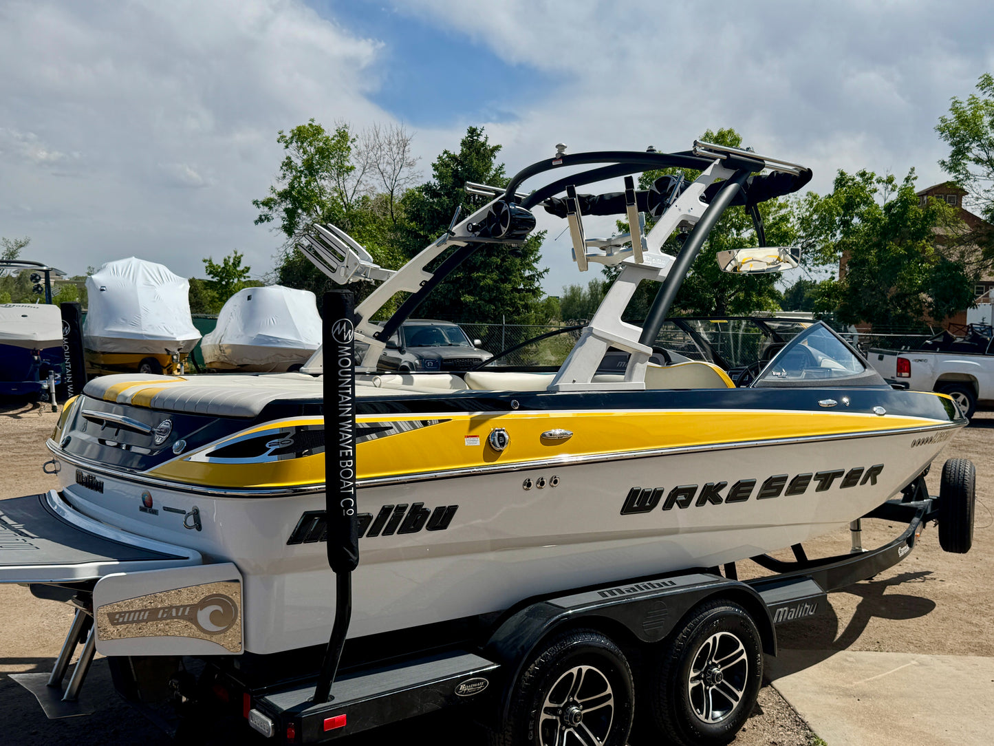 2015 Malibu VTX - 73hrs - Like New