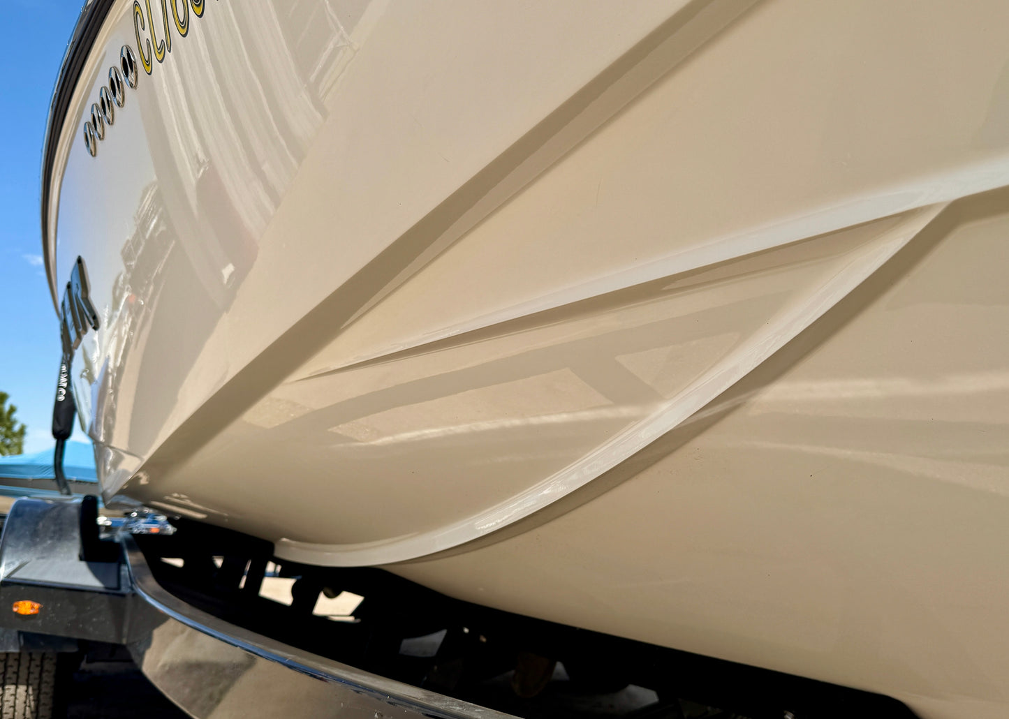 2015 Malibu VTX - 73hrs - Like New