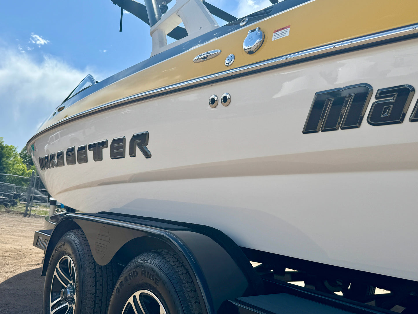 2015 Malibu VTX - 73hrs - Like New
