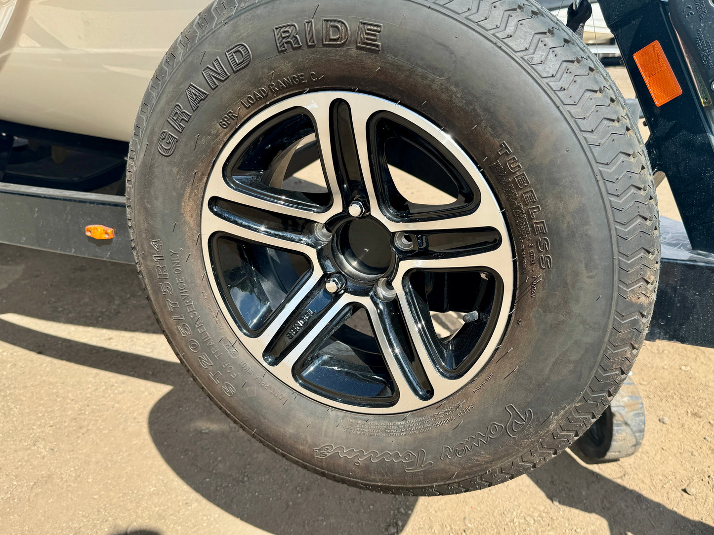 2015 Malibu VTX - 73hrs - Like New
