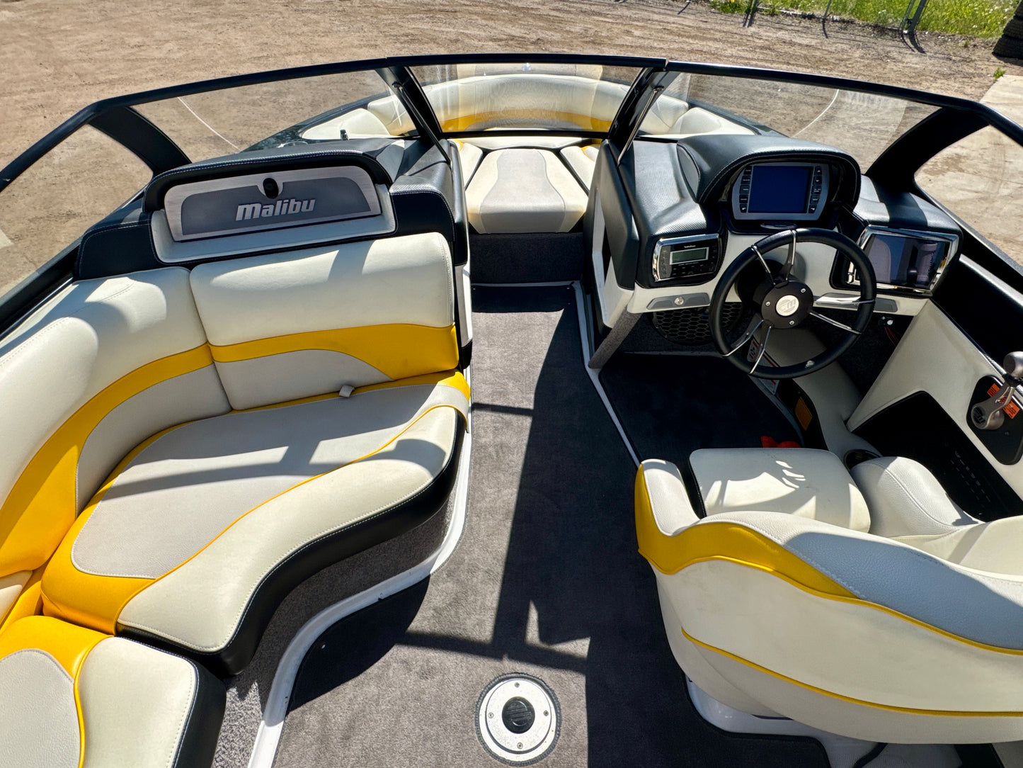 2015 Malibu VTX - 73hrs - Like New