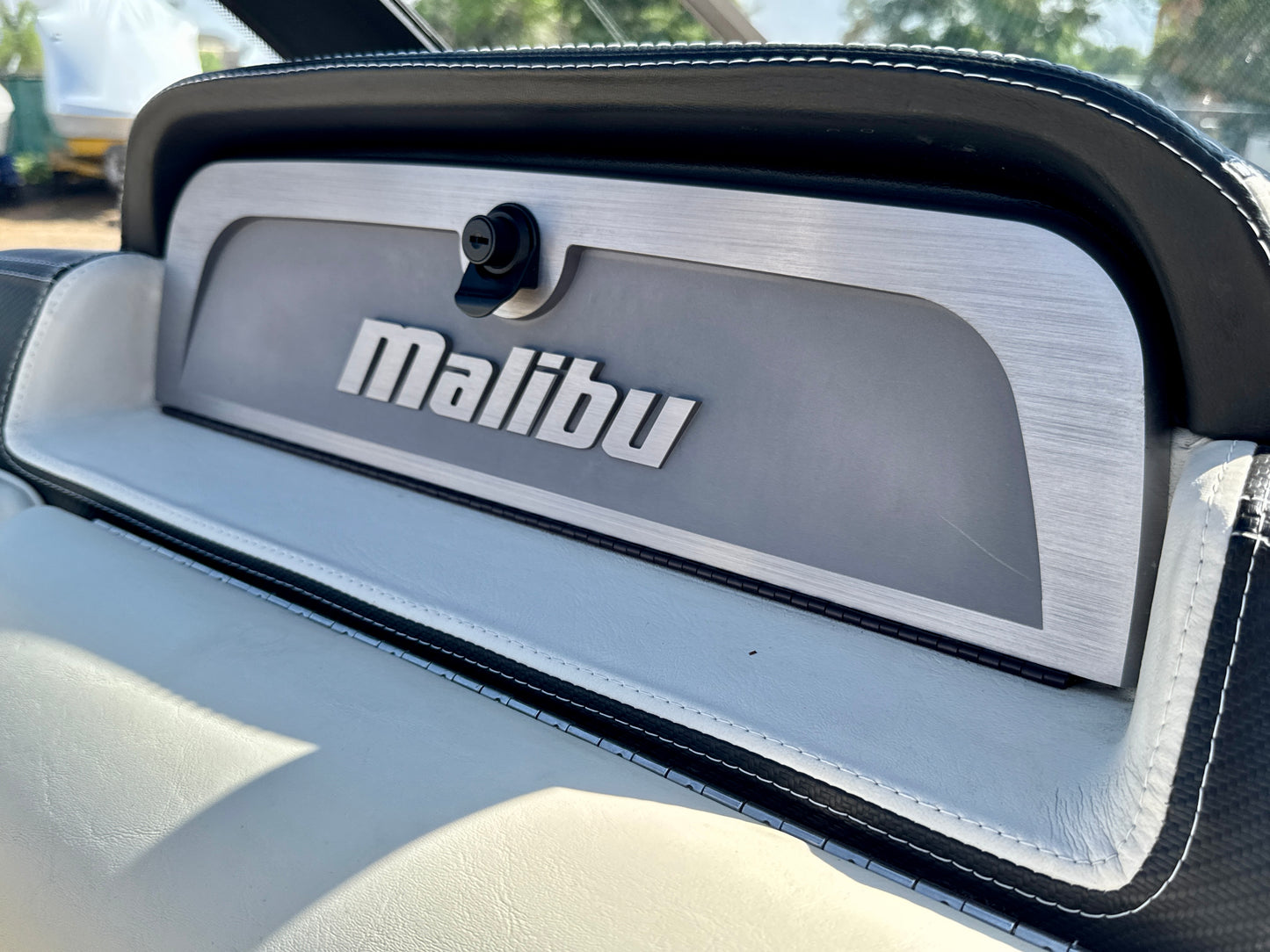 2015 Malibu VTX - 73hrs - Like New