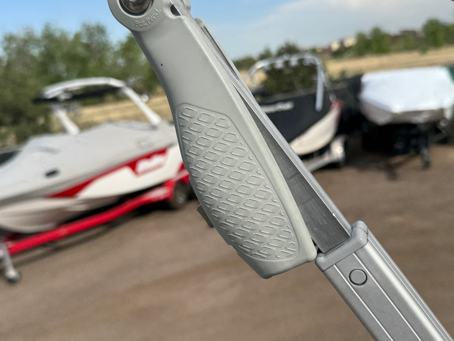2021 Sun Tracker - Party Barge 22 DLX - 150HP