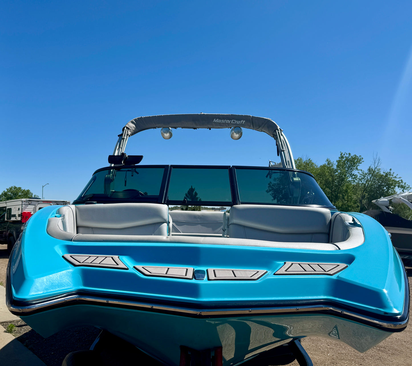 2019 MasterCraft NXT22 - LIKE NEW CONDITION