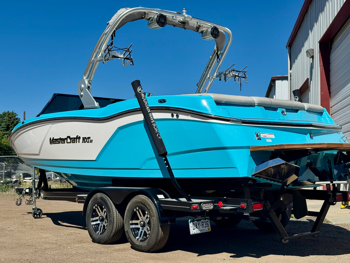 2019 MasterCraft NXT22 - LIKE NEW CONDITION