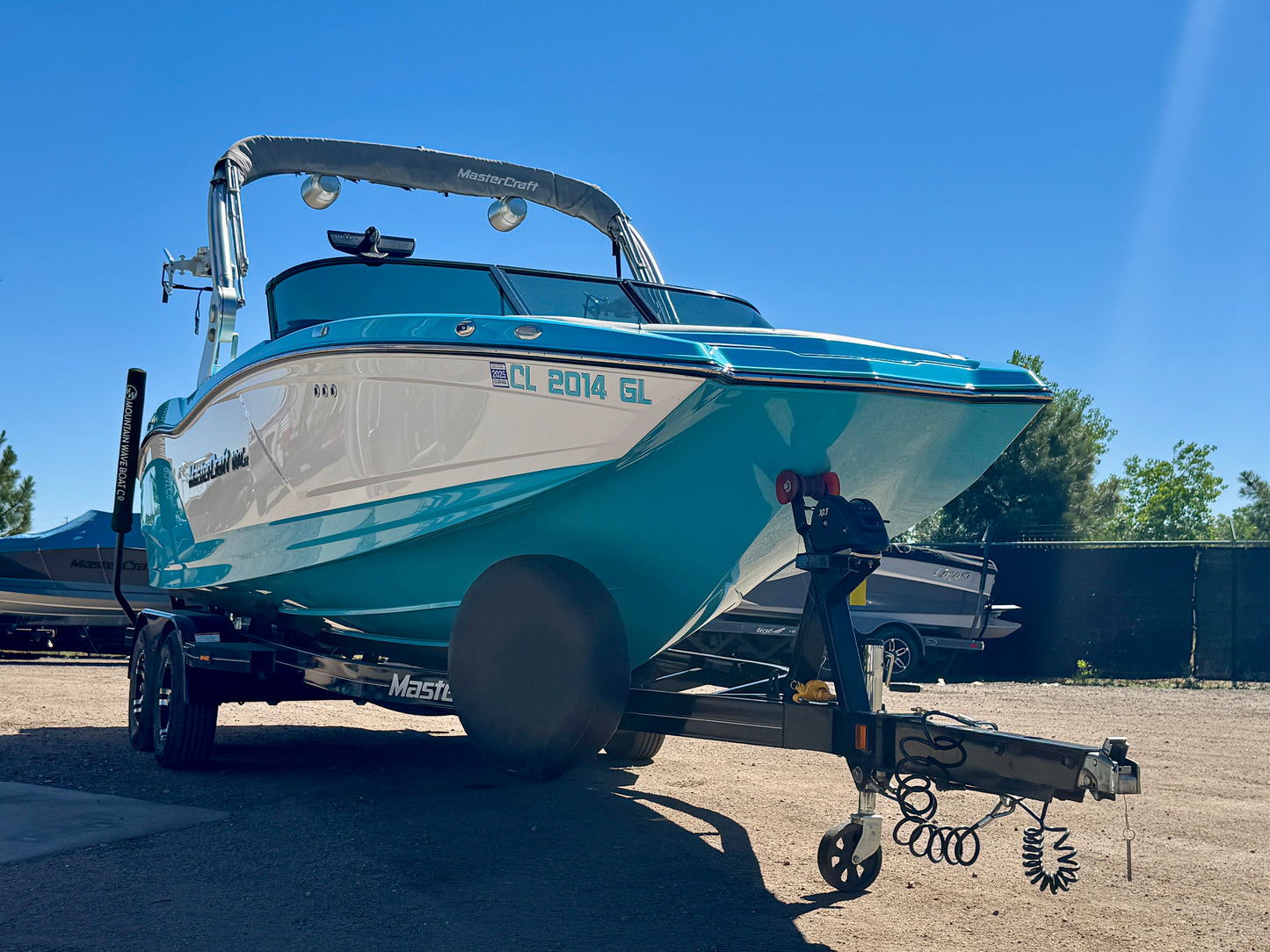 2019 MasterCraft NXT22 - LIKE NEW CONDITION
