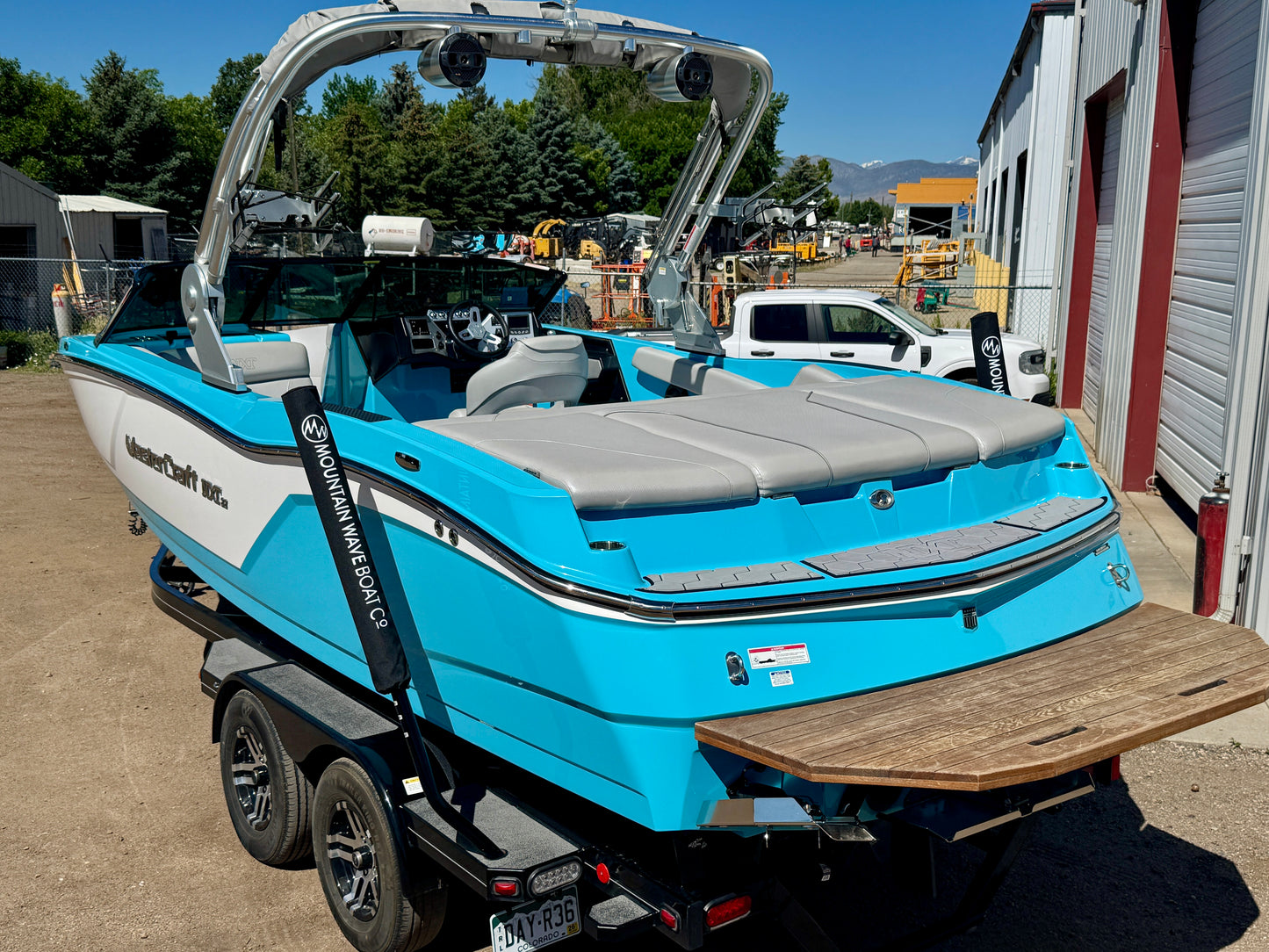 2019 MasterCraft NXT22 - LIKE NEW CONDITION