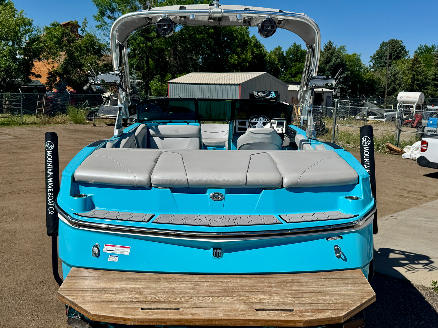 2019 MasterCraft NXT22 - LIKE NEW CONDITION