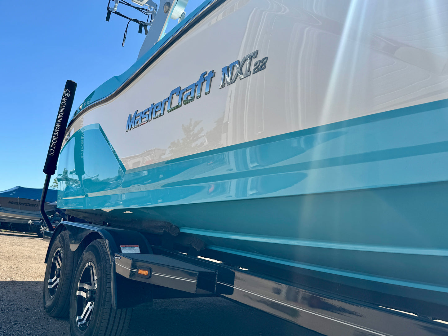 2019 MasterCraft NXT22 - LIKE NEW CONDITION