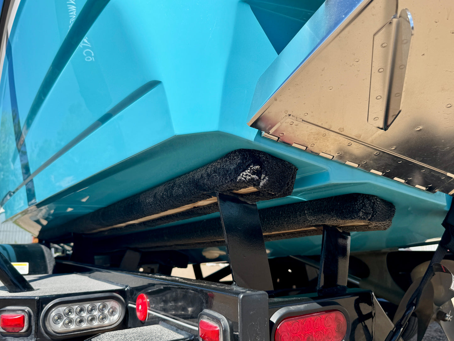 2019 MasterCraft NXT22 - LIKE NEW CONDITION