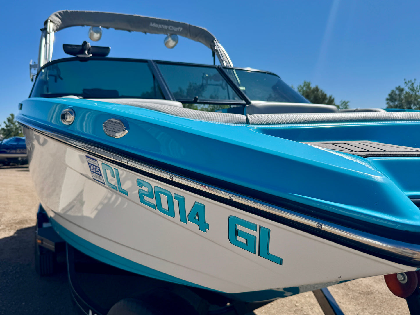 2019 MasterCraft NXT22 - LIKE NEW CONDITION
