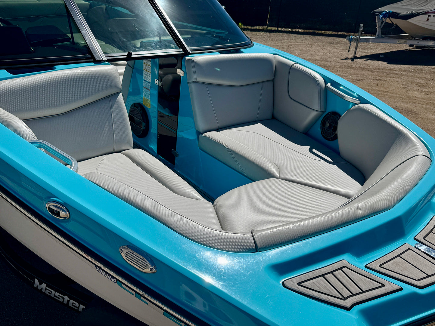 2019 MasterCraft NXT22 - LIKE NEW CONDITION