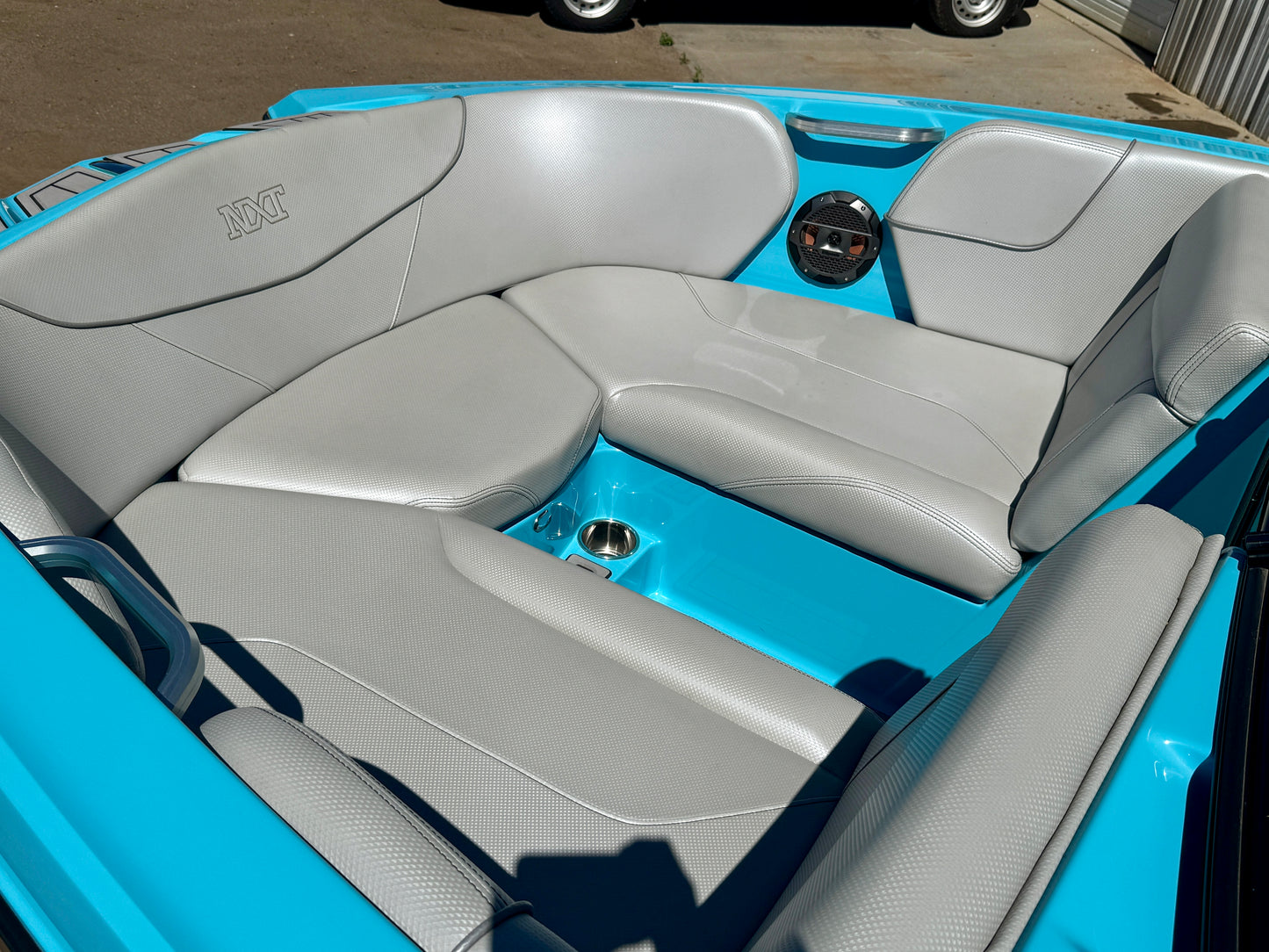2019 MasterCraft NXT22 - LIKE NEW CONDITION
