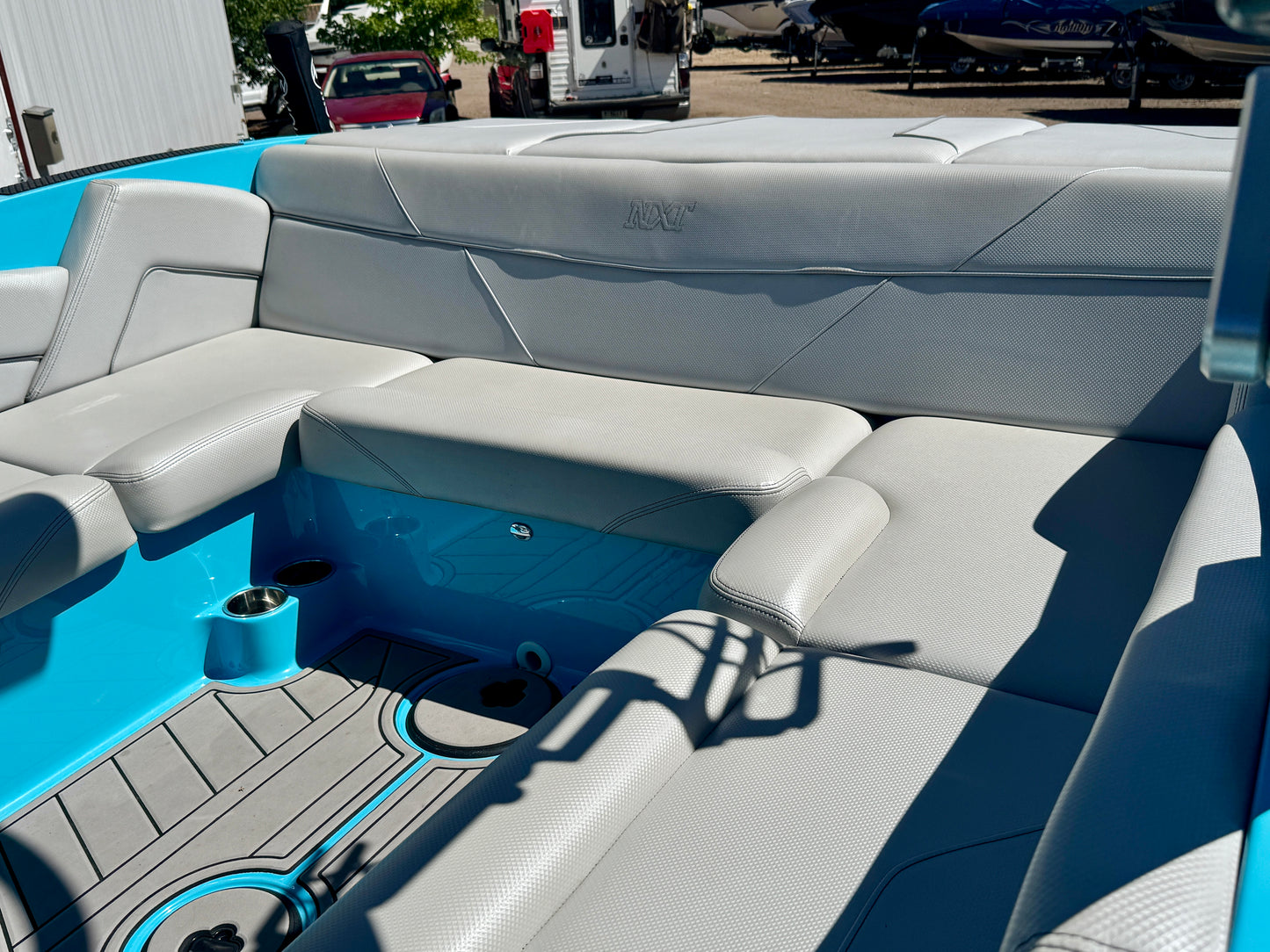 2019 MasterCraft NXT22 - LIKE NEW CONDITION