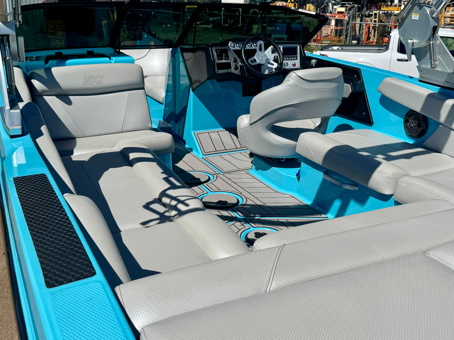 2019 MasterCraft NXT22 - LIKE NEW CONDITION