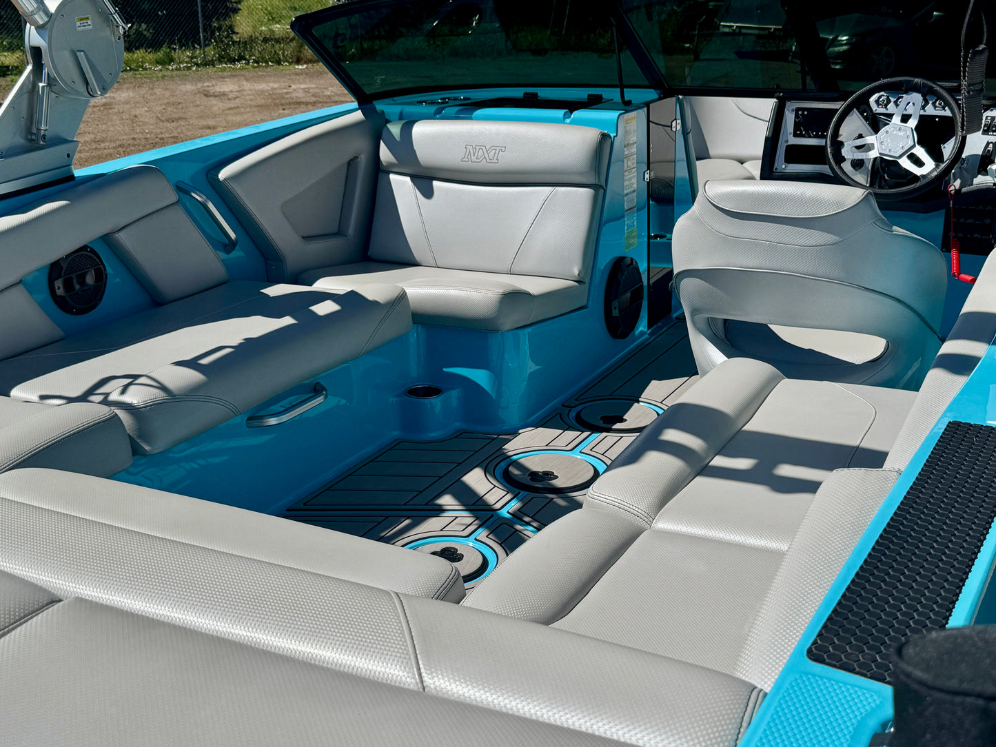 2019 MasterCraft NXT22 - LIKE NEW CONDITION