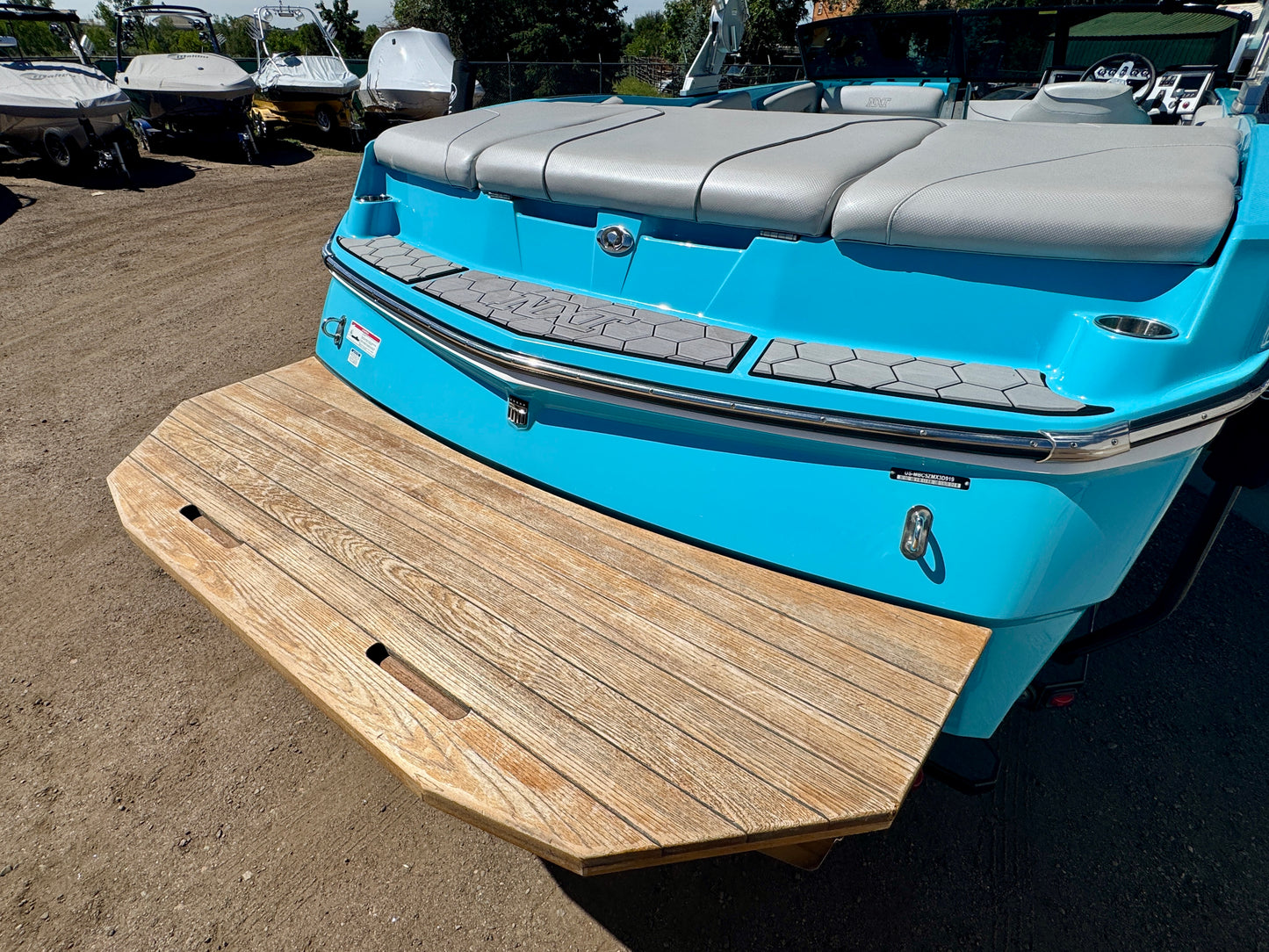 2019 MasterCraft NXT22 - LIKE NEW CONDITION
