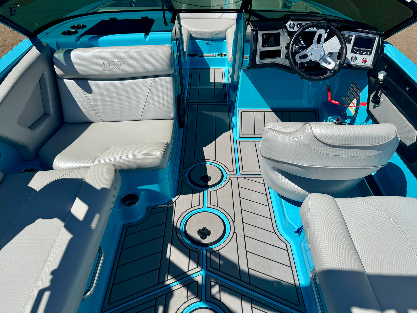 2019 MasterCraft NXT22 - LIKE NEW CONDITION