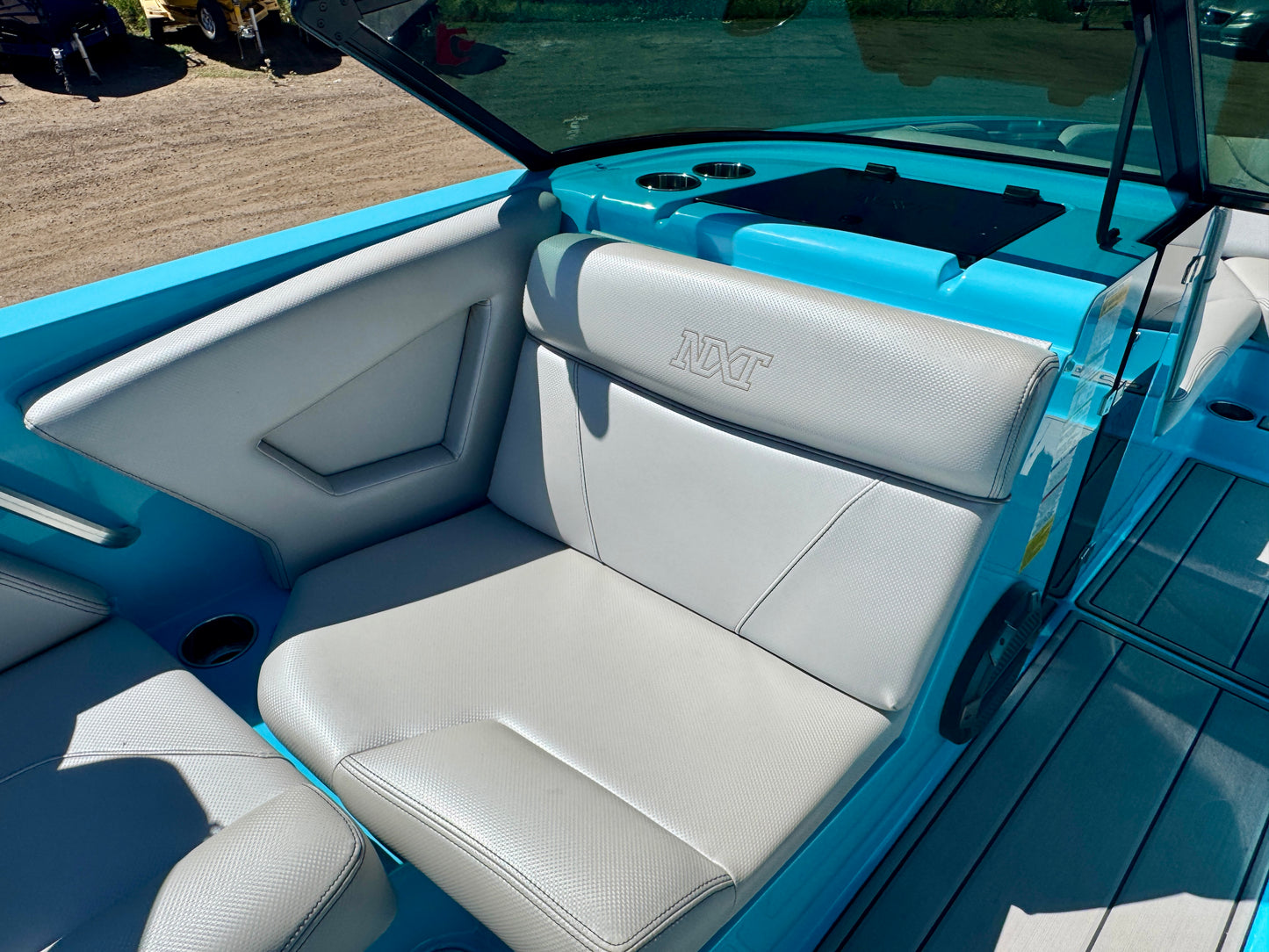 2019 MasterCraft NXT22 - LIKE NEW CONDITION