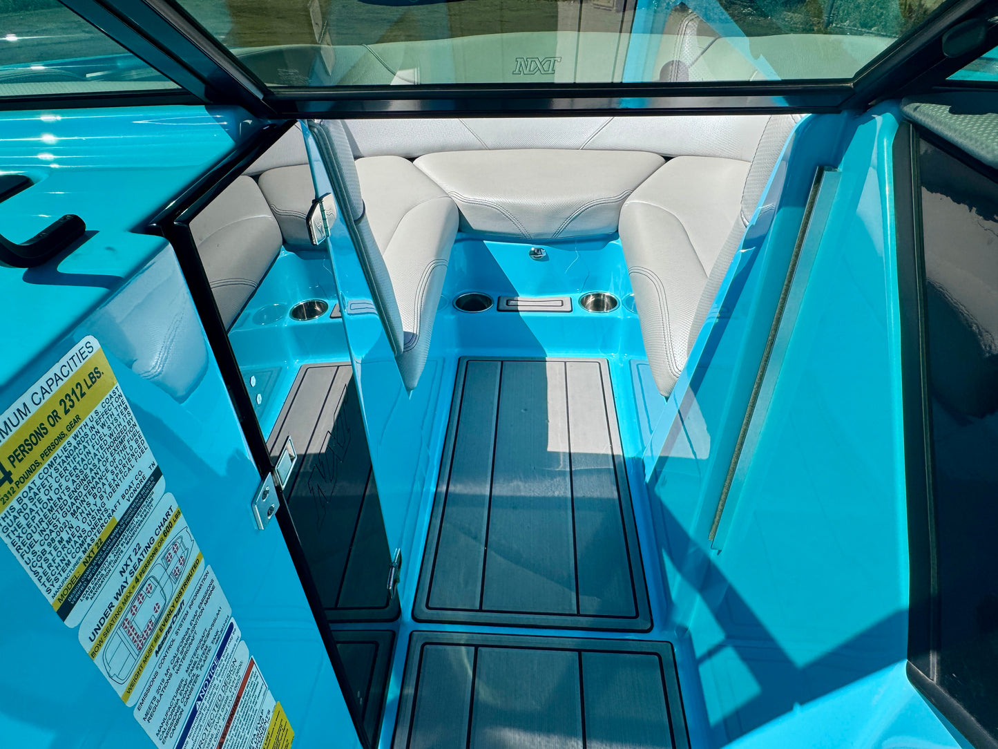 2019 MasterCraft NXT22 - LIKE NEW CONDITION