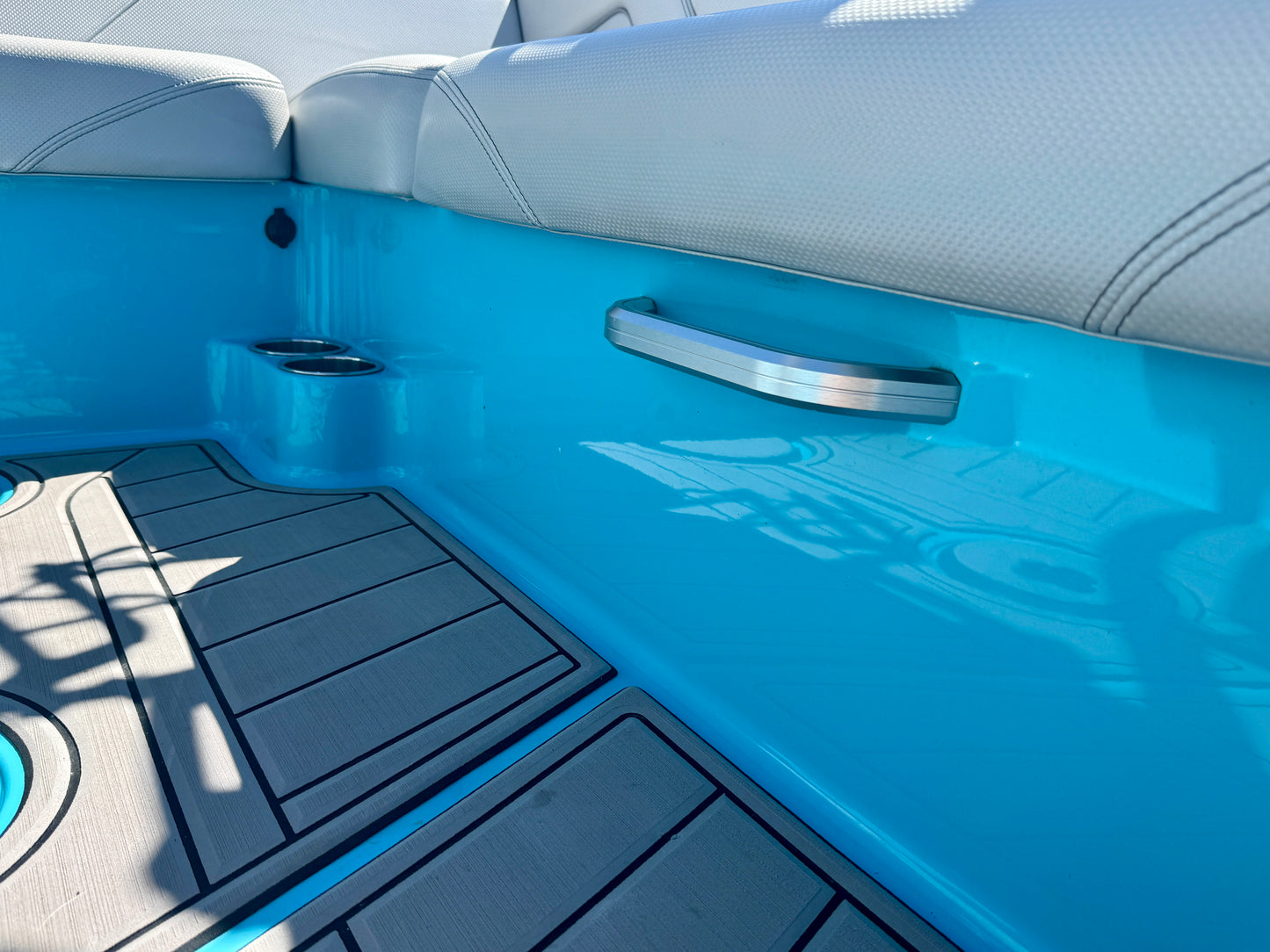 2019 MasterCraft NXT22 - LIKE NEW CONDITION