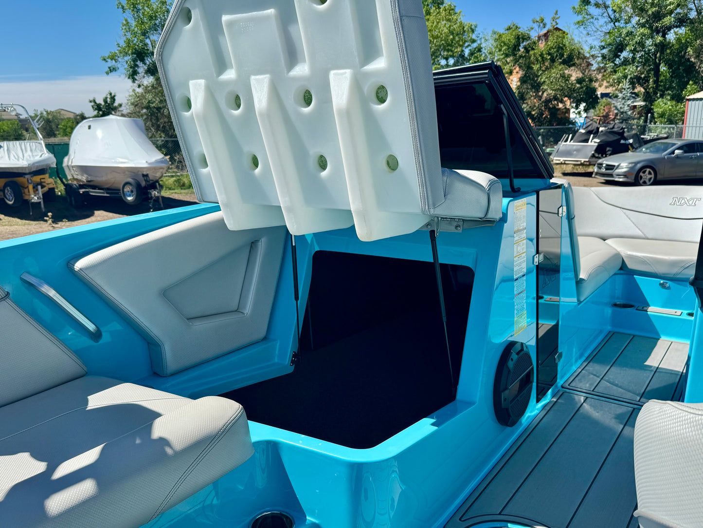 2019 MasterCraft NXT22 - LIKE NEW CONDITION