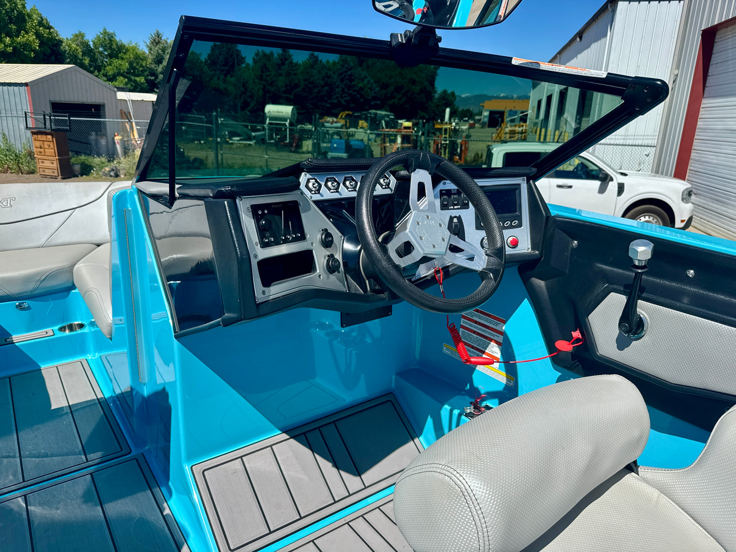 2019 MasterCraft NXT22 - LIKE NEW CONDITION