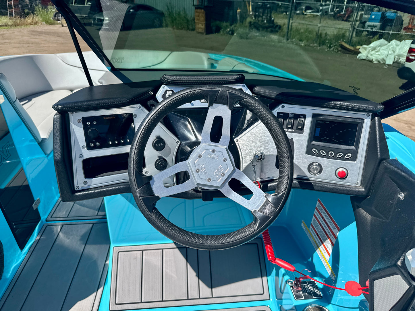 2019 MasterCraft NXT22 - LIKE NEW CONDITION