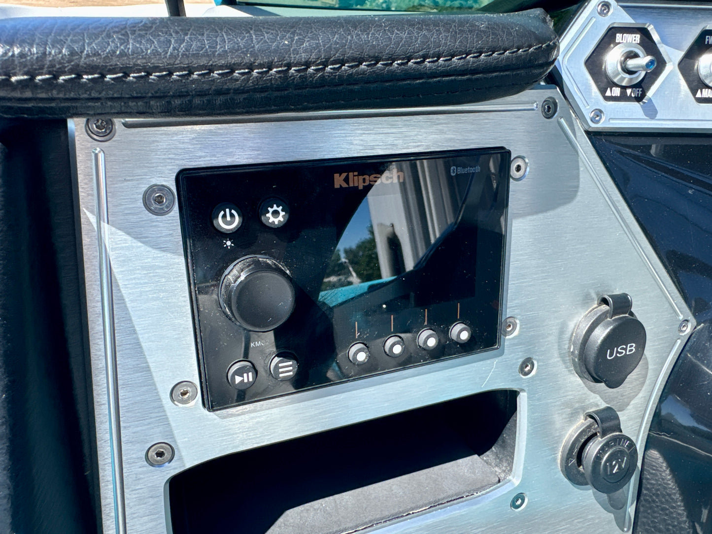 2019 MasterCraft NXT22 - LIKE NEW CONDITION